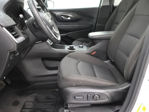 Used 2024 GMC Terrain SLE w/ Driver Convenience Package AWD/4WD image 8