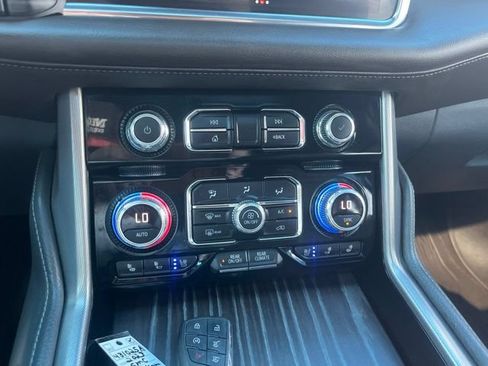 Used 2023 GMC Yukon Denali w/ LPO, Floor Liner Package AWD/4WD image 20