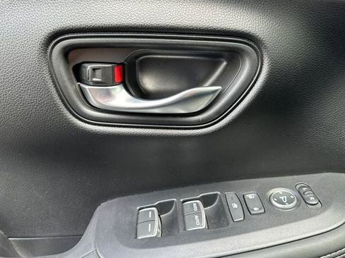 Certified 2024 Honda HR-V EX-L image 12