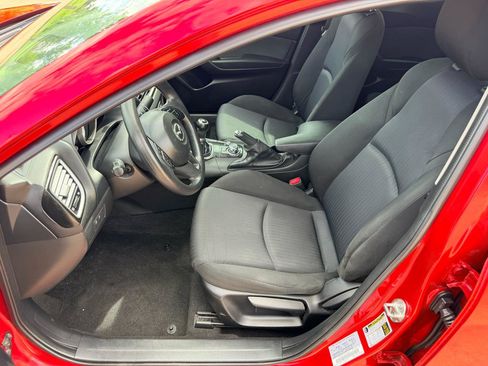 Used 2016 MAZDA MAZDA3 i Sport FWD image 16