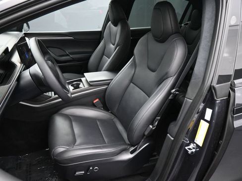 Used 2024 Tesla Model X AWD/4WD image 16