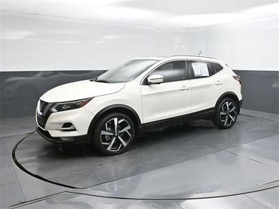 Certified 2022 Nissan Rogue Sport SL w/ Premium Package