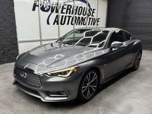 Used 2017 INFINITI Q60 3.0t w/ Cargo Package RWD image 32