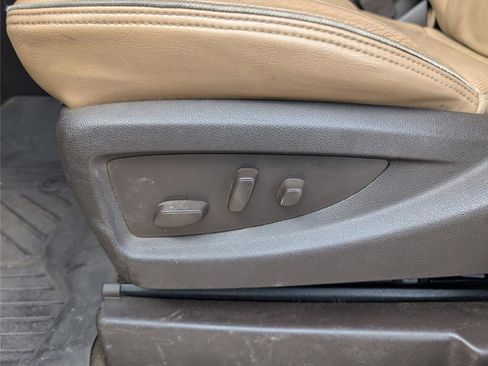 Used 2018 GMC Sierra 3500 Denali w/ Duramax Plus Package image 11