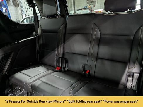 Used 2021 GMC Yukon SLT w/ SLT Luxury Plus Package image 24