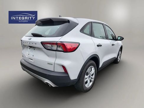 Used 2020 Ford Escape S image 3