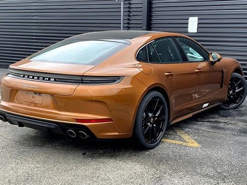 New 2025 Porsche Panamera 4 image 10