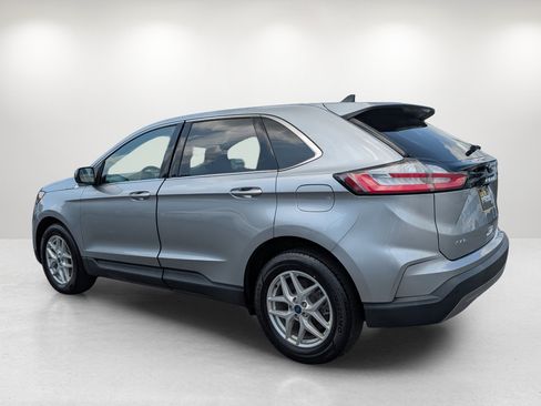 Used 2022 Ford Edge SEL AWD/4WD image 7