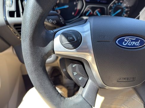 Used 2014 Ford Escape Titanium w/ Equipment Group 401A AWD/4WD image 23
