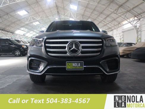 Used 2025 Mercedes-Benz GLS 450 4MATIC image 5