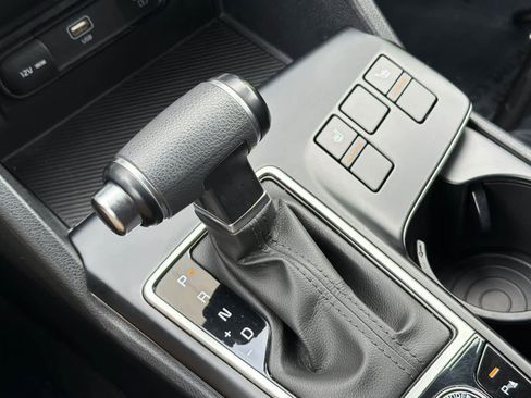 Used 2023 Kia Sportage LX image 23