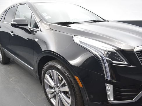 Certified 2024 Cadillac XT5 Premium Luxury w/ Technology Package AWD/4WD image 38
