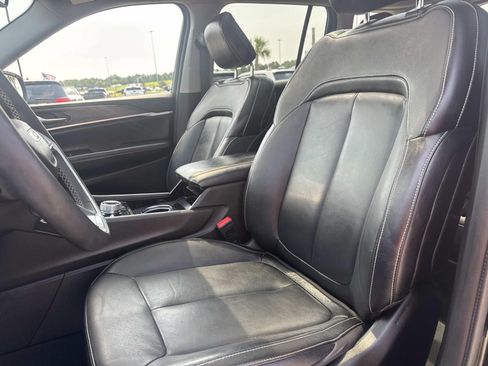 Used 2022 Jeep Grand Cherokee Limited 4xe AWD/4WD image 16