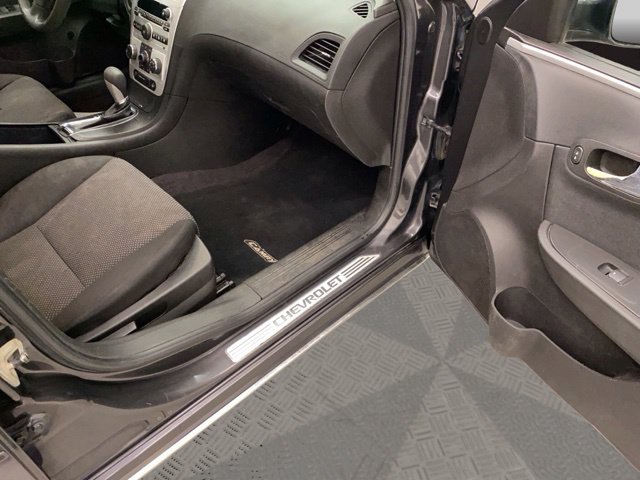 Used 2010 Chevrolet Malibu LT FWD image 17