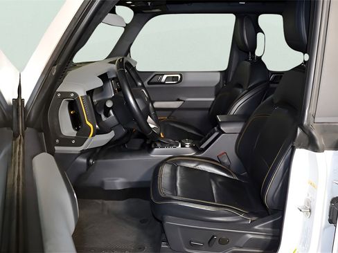 Used 2022 Ford Bronco Badlands image 13