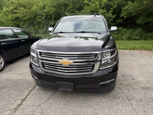 Used 2020 Chevrolet Tahoe Premier AWD/4WD image 3