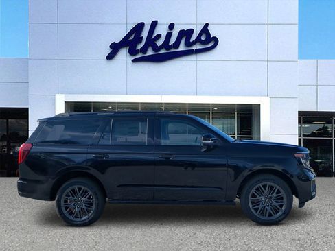 New 2025 Ford Expedition Platinum w/ Stealth Performance Package image 1