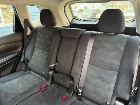 Used 2016 Nissan Rogue S AWD/4WD image 26