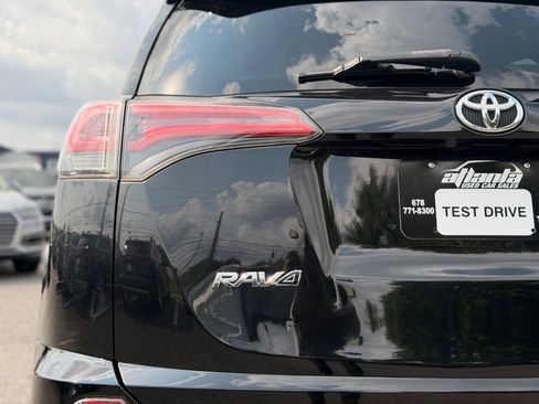 Used 2016 Toyota RAV4 XLE w/ Protection Package AWD/4WD image 9