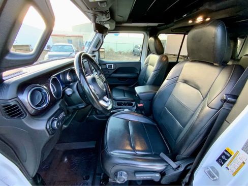 Used 2021 Jeep Wrangler Unlimited Sahara image 26
