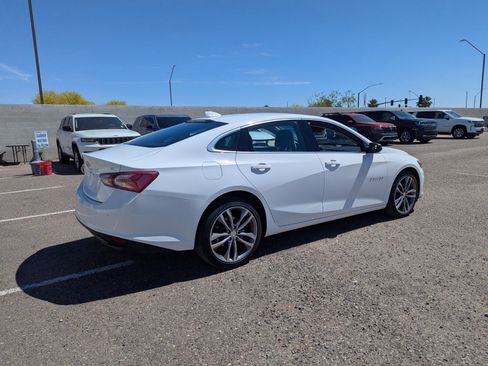 Used 2024 Chevrolet Malibu LT image 4