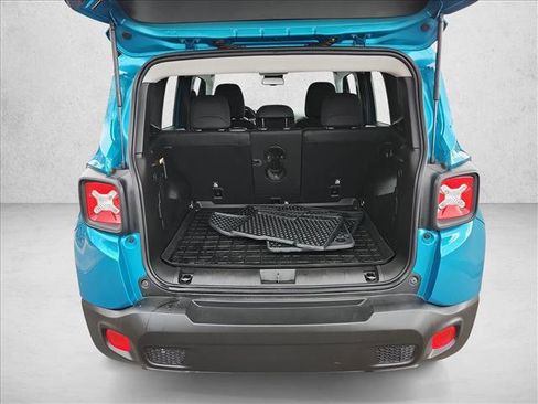 Used 2021 Jeep Renegade Latitude w/ Convenience Group image 23