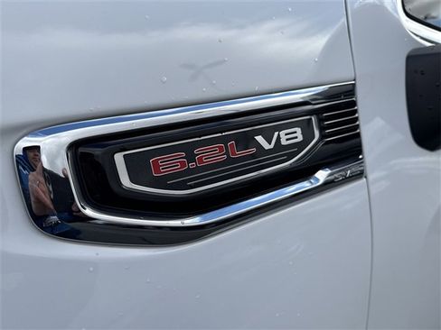 Used 2023 GMC Sierra 1500 SLT w/ SLT Premium Package image 32