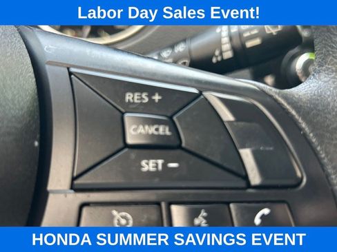 Used 2020 Nissan Rogue S FWD image 26