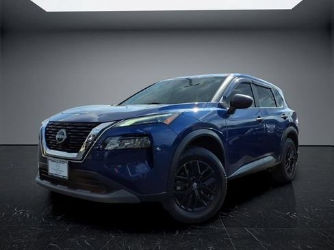 Used 2023 Nissan Rogue S AWD/4WD image 3