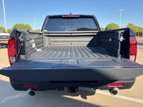 New 2026 Honda Ridgeline Black Edition image 17