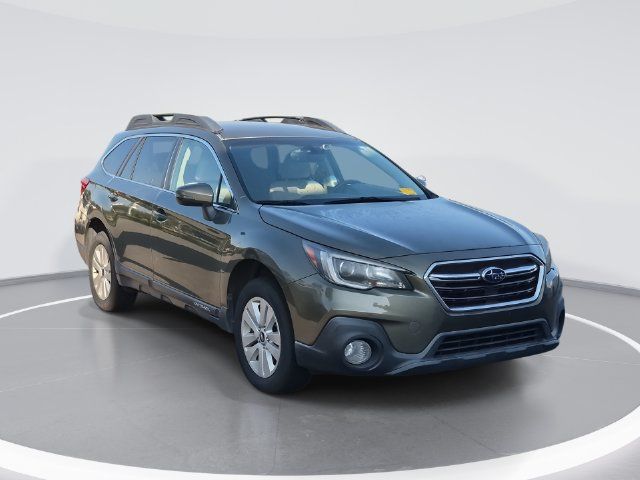 Used 2019 Subaru Outback 2.5i Premium AWD/4WD image 1