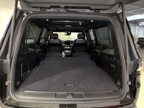 New 2026 Jeep Grand Wagoneer L 4WD image 41