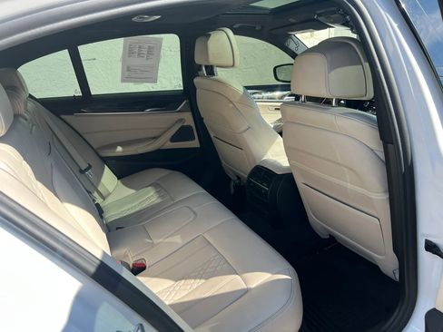 Used 2018 BMW 530e xDrive w/ Premium Package 2 AWD/4WD image 30
