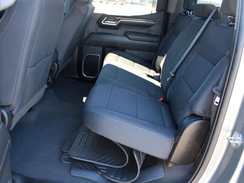 Used 2023 Chevrolet Silverado 1500 LT image 10