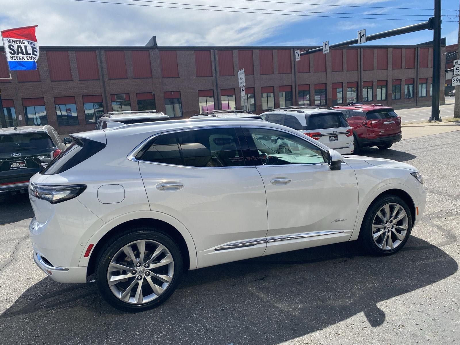 Used 2023 Buick Envision Avenir AWD/4WD image 9
