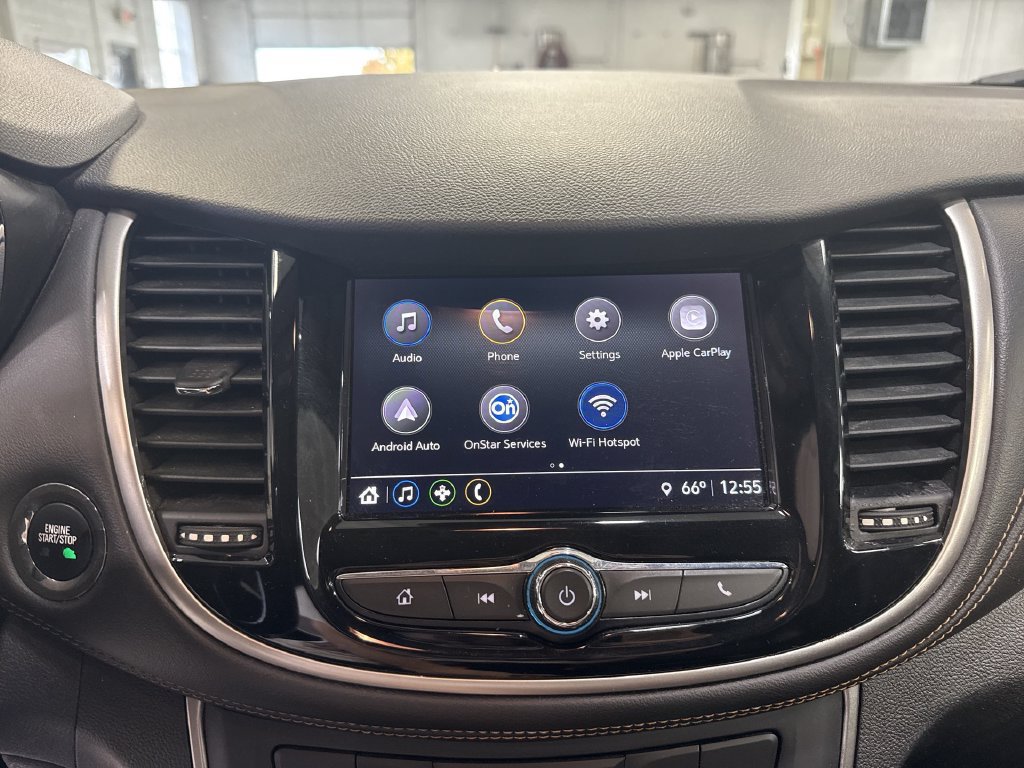 Used 2018 Chevrolet Trax LT w/ Sun & Sound Package FWD image 14