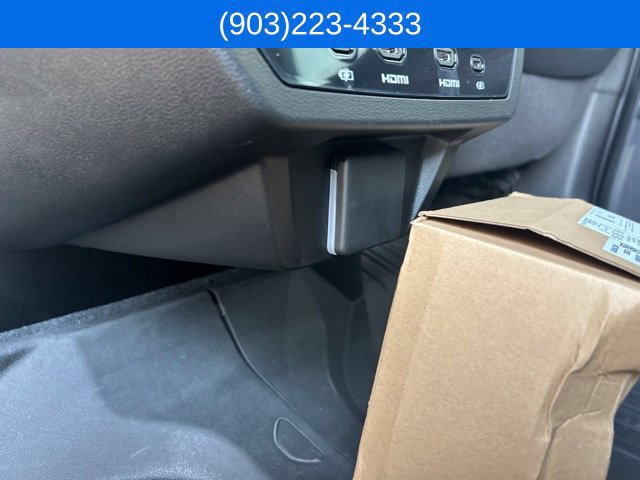 Used 2026 GMC Yukon AT4 Ultimate w/ LPO, Floor Liner Package AWD/4WD image 43