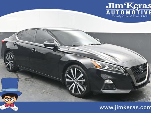Used 2021 Nissan Altima 2.5 SR image 1