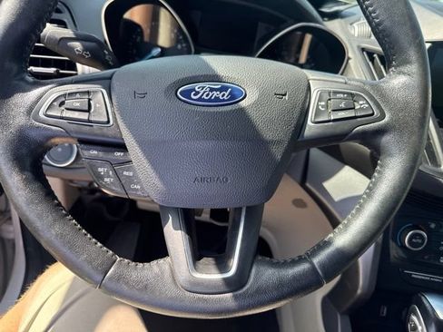 Used 2018 Ford Escape SEL AWD/4WD image 17