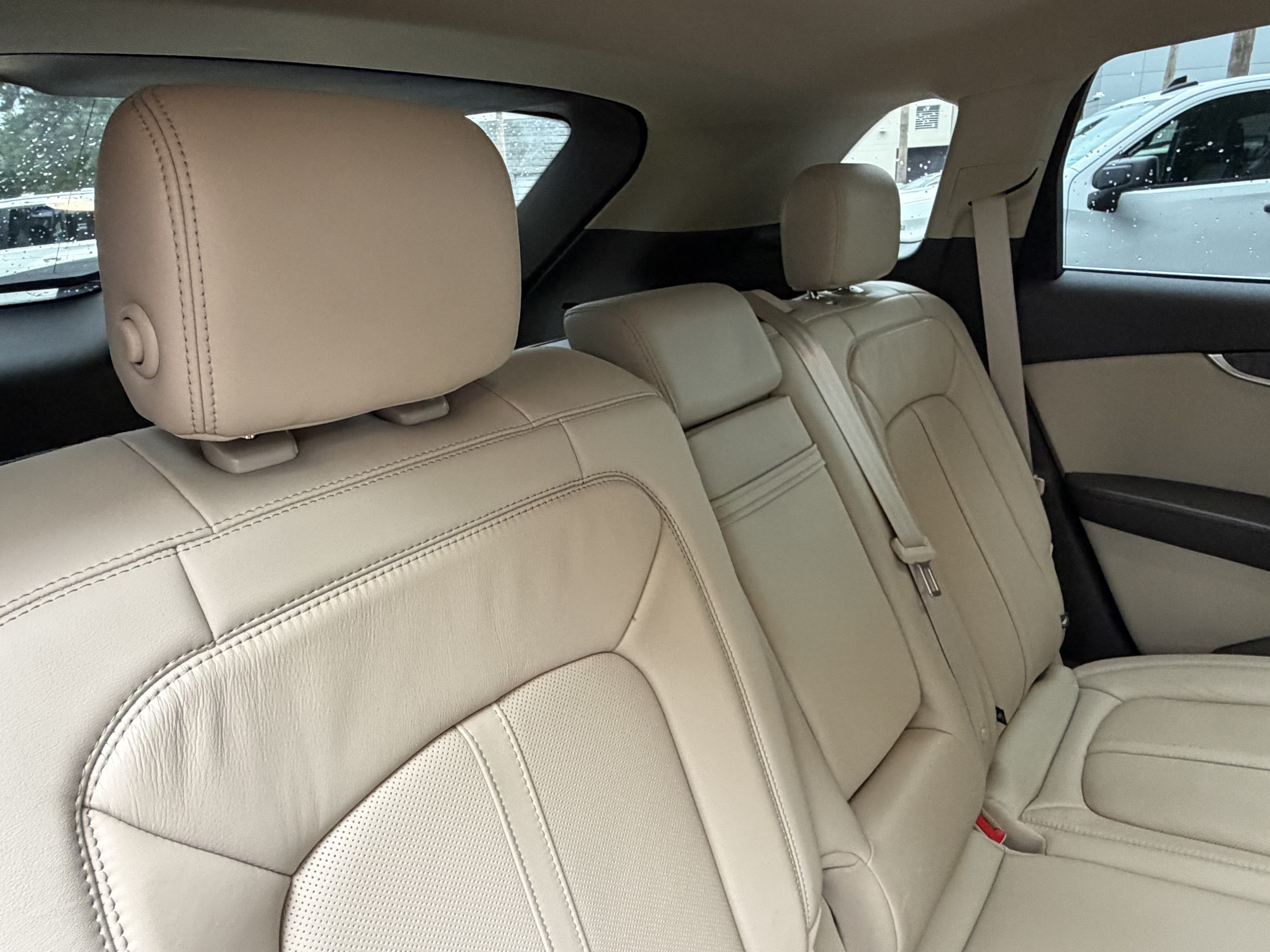 Used 2020 Lincoln Nautilus Reserve w/ Equipment Group 201A FWD image 40