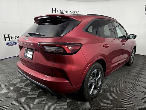Used 2023 Ford Escape ST-Line w/ Cold Weather Package FWD image 5