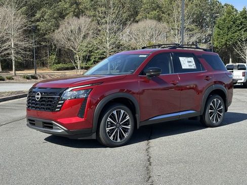 New 2026 Nissan Pathfinder Platinum image 3