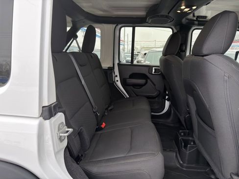 Used 2022 Jeep Wrangler Unlimited Sport image 47