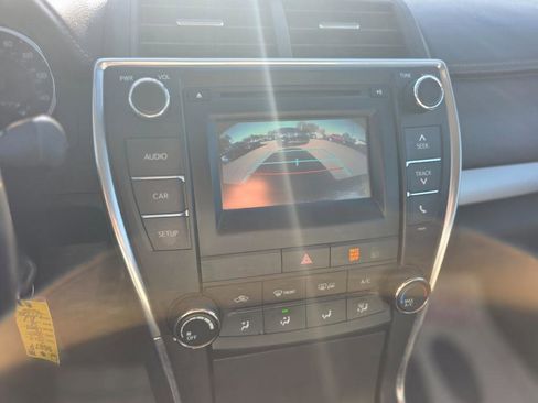 Used 2016 Toyota Camry SE image 17
