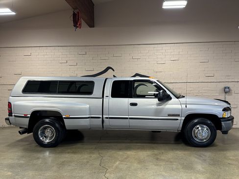 Used 1999 Dodge Ram 3500 Truck 2WD Quad Cab image 3