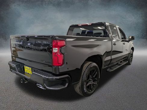 Used 2023 Chevrolet Silverado 1500 RST image 4