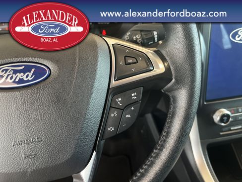 Used 2024 Ford Edge SEL AWD/4WD image 21