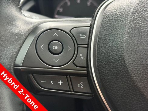 Used 2024 Toyota Corolla Cross SE image 16