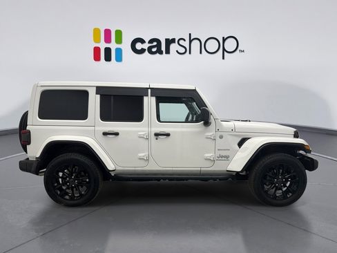 Used 2024 Jeep Wrangler Unlimited Sahara w/ Technology Group image 6