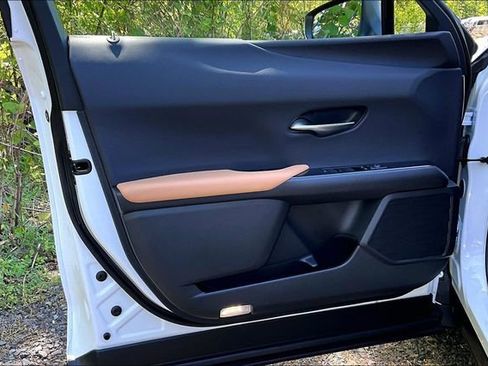 Certified 2026 Lexus UX 300h AWD w/ Accessory Package (2T) image 20